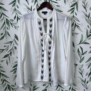 The Limited Lace Up Front Tie Blouse. White. Size M.